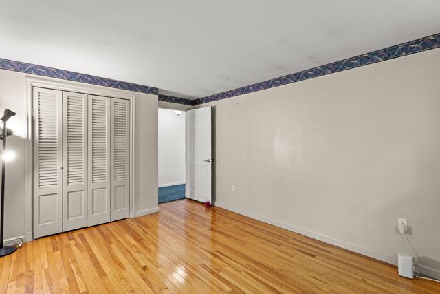 33 High Ridge Road, Manchester, NH 03104