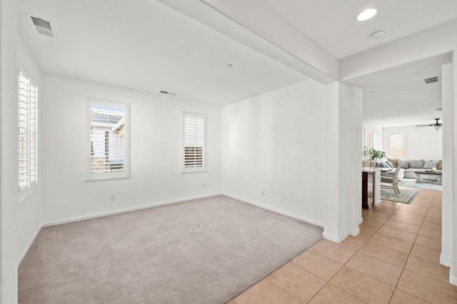 949 Courtyards Loop, Lincoln, CA 95648