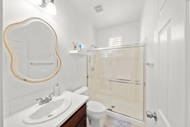949 Courtyards Loop, Lincoln, CA 95648