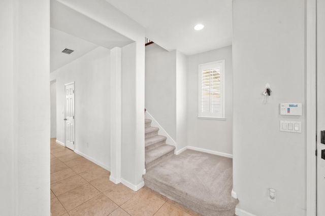 949 Courtyards Loop, Lincoln, CA 95648