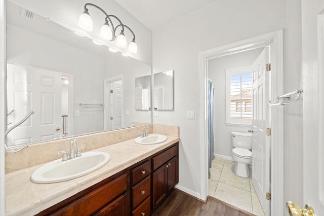 949 Courtyards Loop, Lincoln, CA 95648