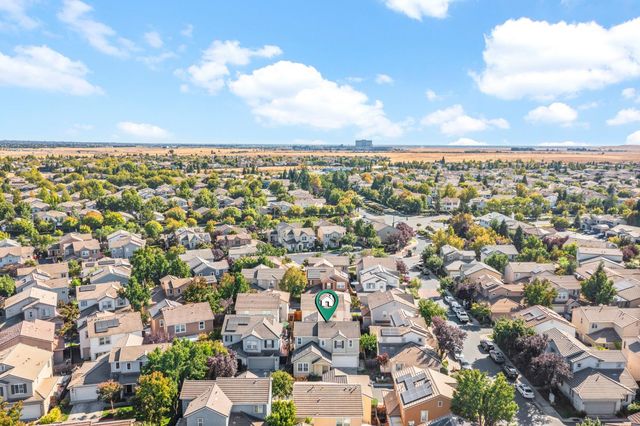 949 Courtyards Loop, Lincoln, CA 95648