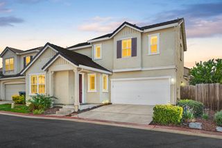 949 Courtyards Loop, Lincoln, CA 95648