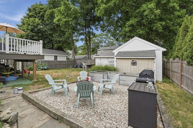 55 Lakewood Rd, Weymouth, MA 02190
