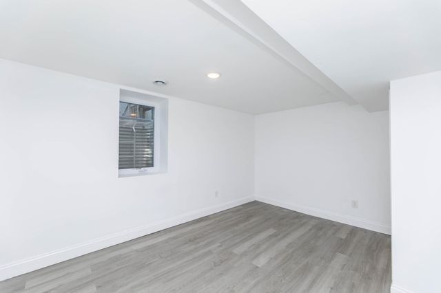 5214 Oliver Avenue N, Minneapolis, MN 55430