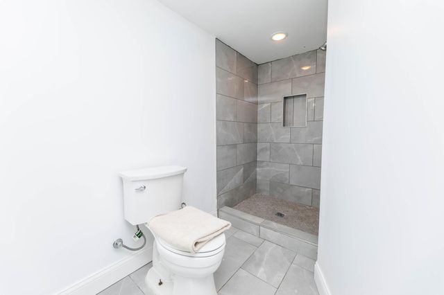 5214 Oliver Avenue N, Minneapolis, MN 55430