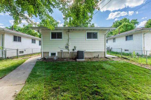 5214 Oliver Avenue N, Minneapolis, MN 55430