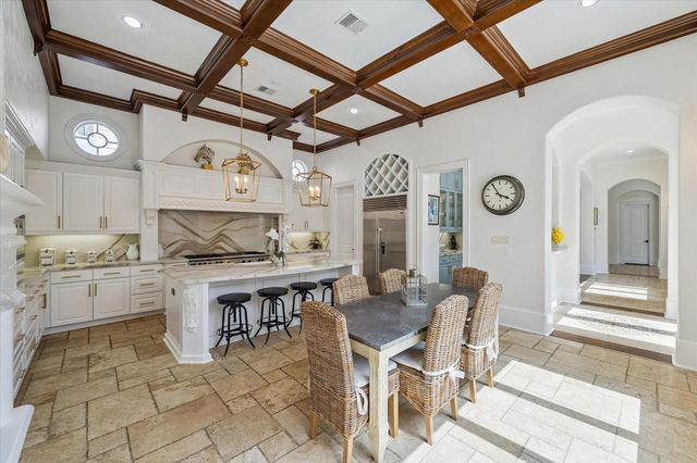 4538 Beech Street, Bellaire, TX 77401