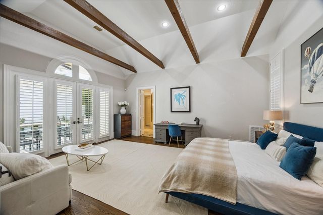 4538 Beech Street, Bellaire, TX 77401