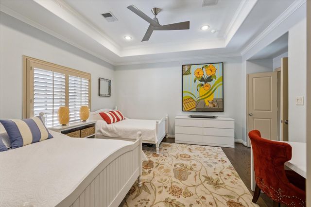 4538 Beech Street, Bellaire, TX 77401