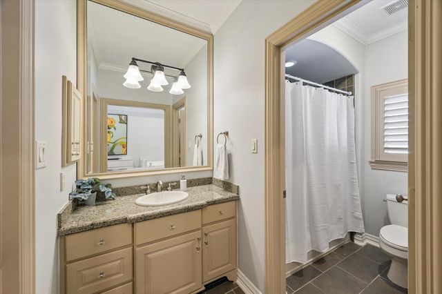4538 Beech Street, Bellaire, TX 77401