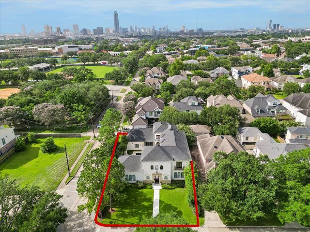 4538 Beech Street, Bellaire, TX 77401