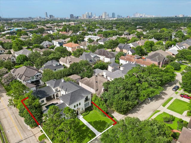 4538 Beech Street, Bellaire, TX 77401