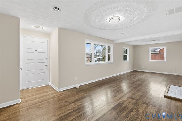 302 Meadowspring Rd, Henrico, VA 23223