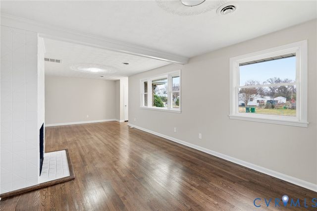 302 Meadowspring Rd, Henrico, VA 23223