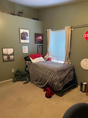 596 St Teresa Street, Merced, CA 95341