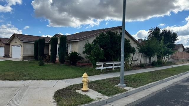 596 St Teresa Street, Merced, CA 95341