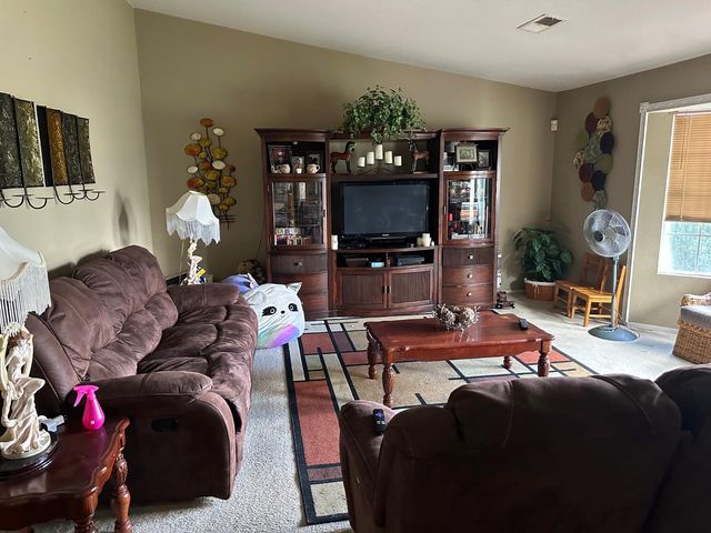 596 St Teresa Street, Merced, CA 95341