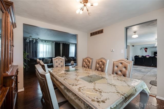 6440 Westanna Drive, Dayton, OH 45426