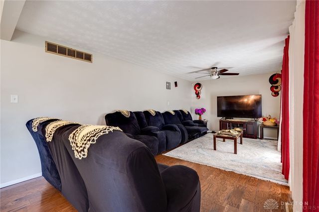 6440 Westanna Drive, Dayton, OH 45426