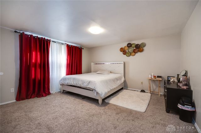 6440 Westanna Drive, Dayton, OH 45426