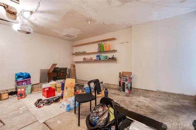 6440 Westanna Drive, Dayton, OH 45426