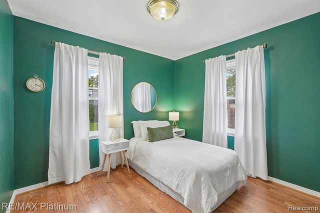 56 Charlevoix Street, Clawson, MI 48017