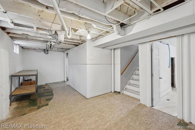 56 Charlevoix Street, Clawson, MI 48017