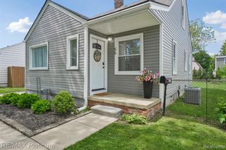 56 Charlevoix Street, Clawson, MI 48017