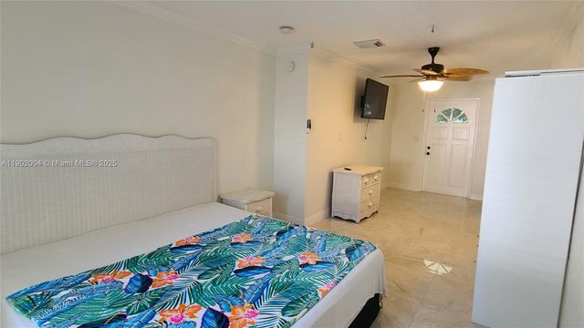 3221 NE 7th St 2, Pompano Beach, FL 33062