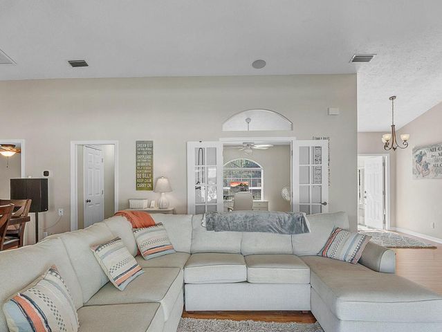 1149 SE Cambridge Drive, Port St. Lucie, Port St Lucie, FL 34952