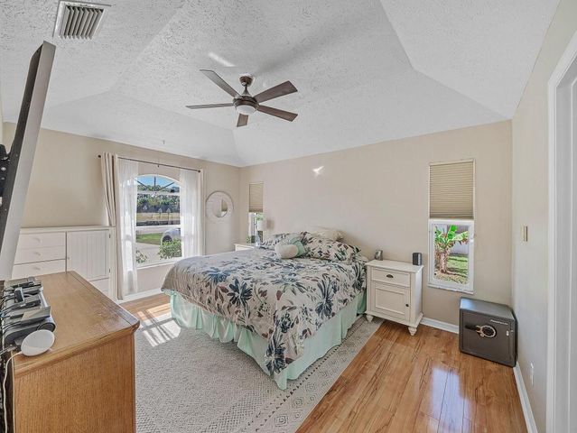 1149 SE Cambridge Drive, Port St. Lucie, Port St Lucie, FL 34952