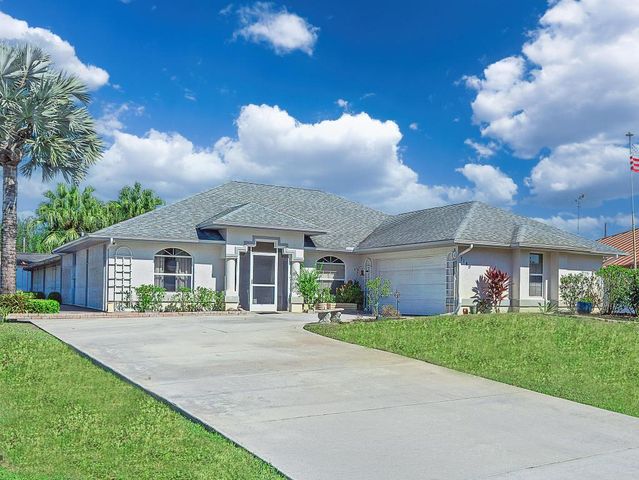 1149 SE Cambridge Drive, Port St. Lucie, Port St Lucie, FL 34952