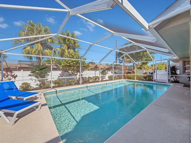 1149 SE Cambridge Drive, Port St. Lucie, Port St Lucie, FL 34952