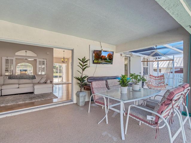 1149 SE Cambridge Drive, Port St. Lucie, Port St Lucie, FL 34952