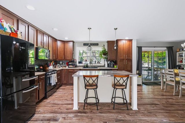 19 Hiltons Lane, Rochester, NH 03868