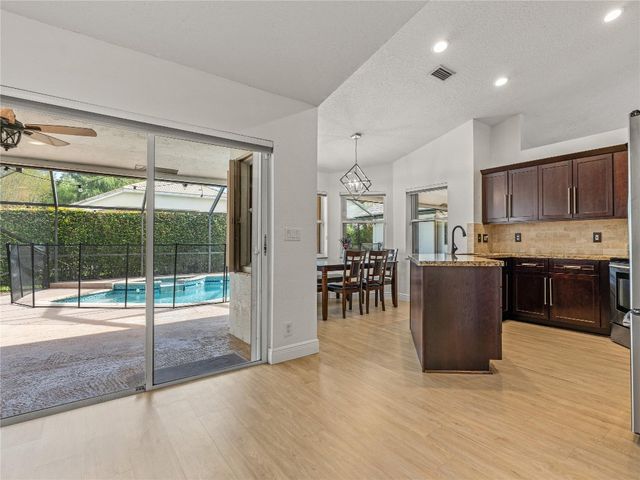 833 Heron Road, Weston, FL 33326