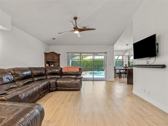 833 Heron Road, Weston, FL 33326