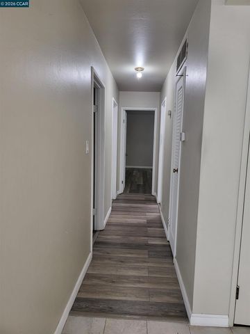 2420 Tomar Ct, Pinole, CA 94564