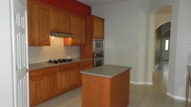 613 Hickory Run DR, Cedar Park, TX 78613