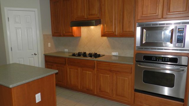 613 Hickory Run DR, Cedar Park, TX 78613