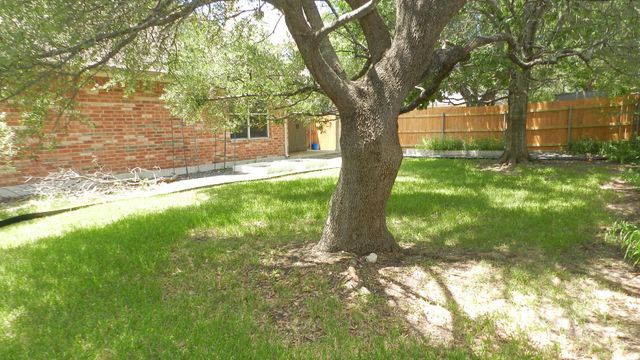 613 Hickory Run DR, Cedar Park, TX 78613