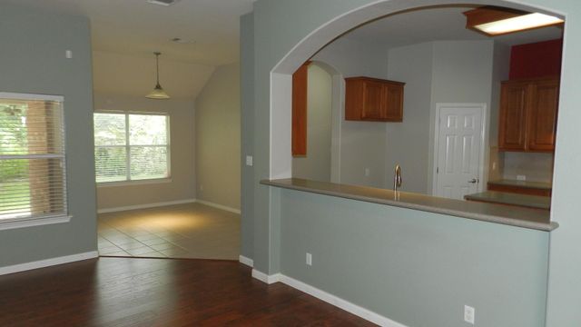 613 Hickory Run DR, Cedar Park, TX 78613