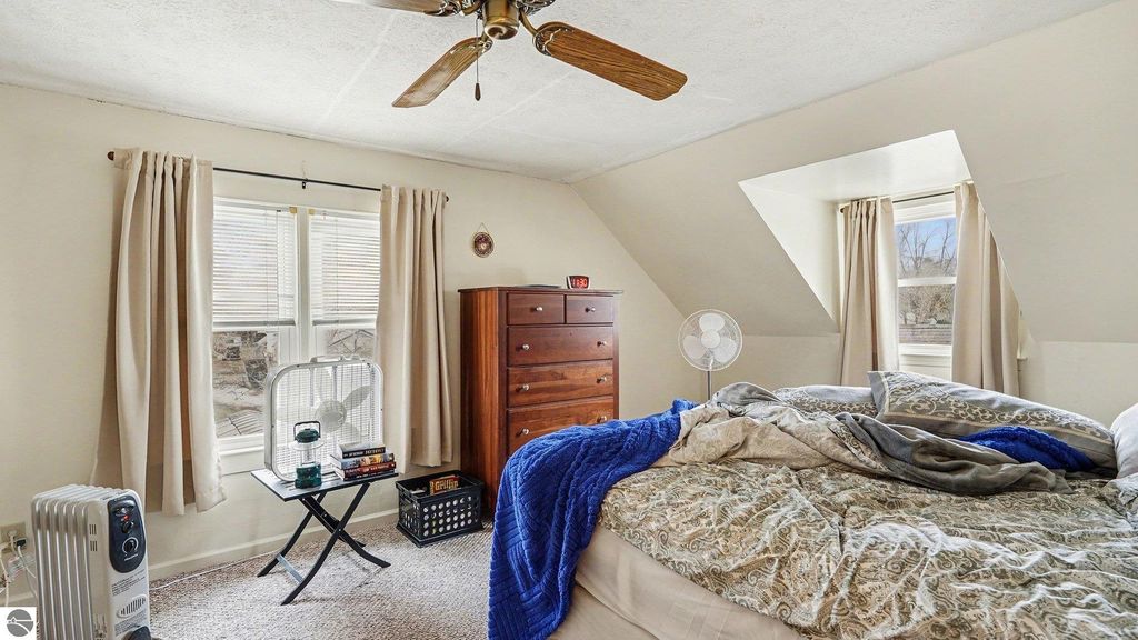 Image 11 of property listing at 124 S State Street, Alma, MI 48801