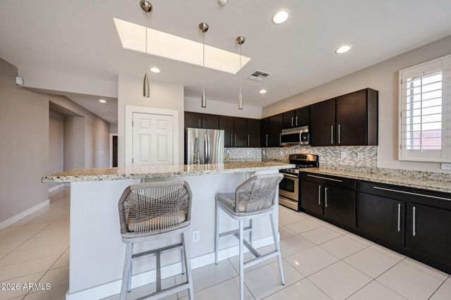 1705 W TURTLE HILL Drive, Anthem, AZ 85086