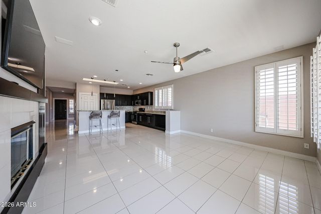 1705 W TURTLE HILL Drive, Anthem, AZ 85086