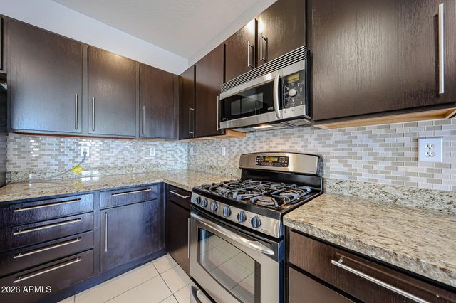 1705 W TURTLE HILL Drive, Anthem, AZ 85086