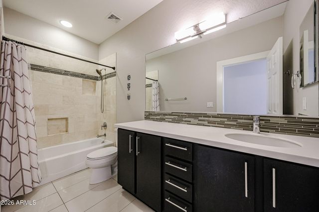 1705 W TURTLE HILL Drive, Anthem, AZ 85086