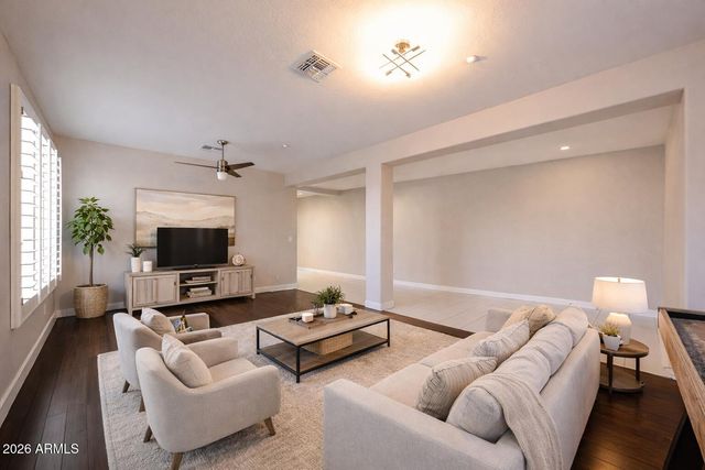 1705 W TURTLE HILL Drive, Anthem, AZ 85086