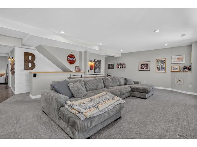 7771 Fraser River Cir, Littleton, CO 80125
